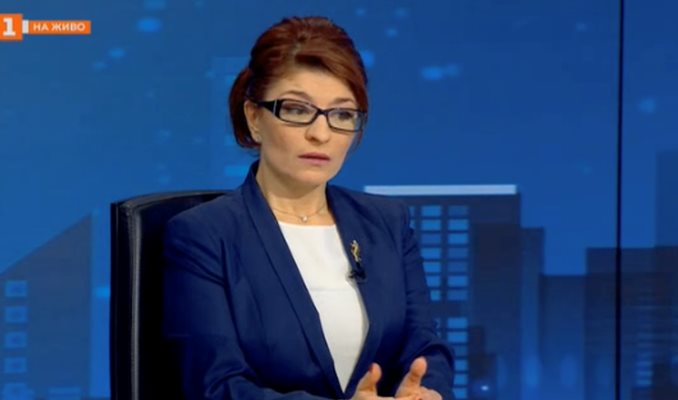 Десислава Атанасова
КАДЪР: БНТ