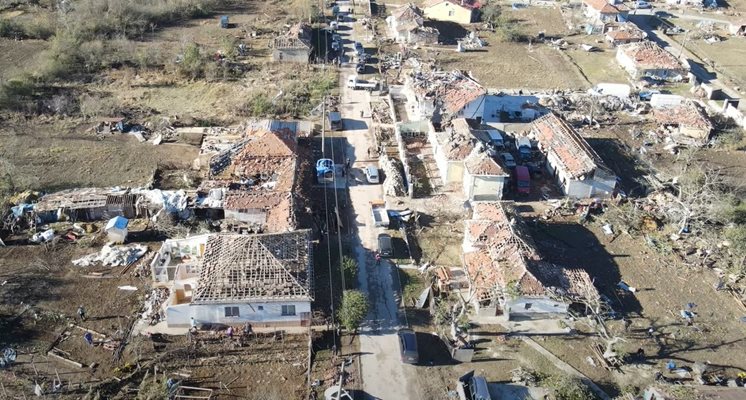 Разрушено от тайфун българско село светна чисто ново