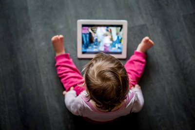 До 3-годишна възраст децата не трябва да имат достъп до дигитални устройства.