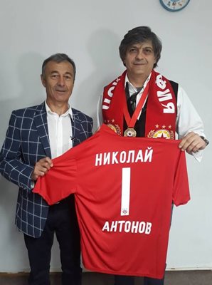 Антонов се трогна от жеста на ЦСКА