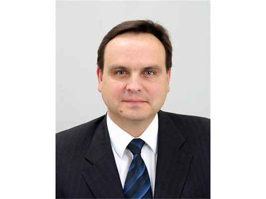 БСП издигна своя председател в Габрово Николай Григоров, който е бил депутат и зам. областен управител. 
На предишните кметски избори загуби с много от Томислав Дончев.
