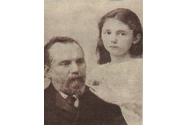 Каравелов с дъщеря си Лора