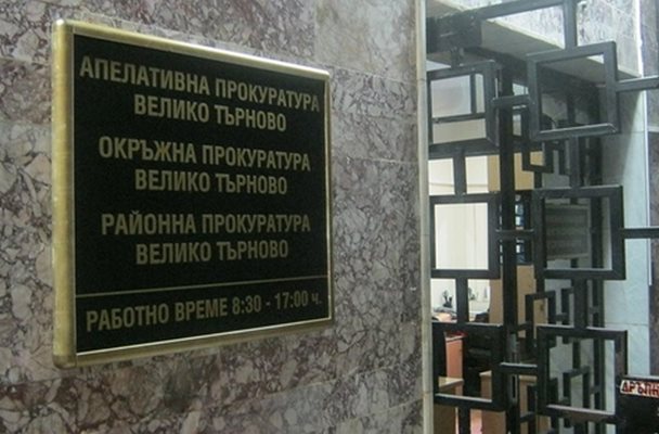 Разкриха крадец на мобилни телефони във Велико Търново,оказа се продавачът