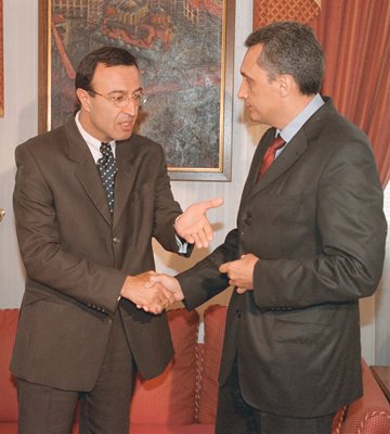 Една от последните официални срещи на Петър Стоянов и Иван Костов, когато Стоянов очаква подкрепа от СДС за нов президентски мандат - 23 юли 2001 г.