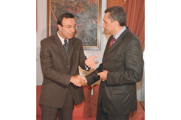 Една от последните официални срещи на Петър Стоянов и Иван Костов, когато Стоянов очаква подкрепа от СДС за нов президентски мандат - 23 юли 2001 г.