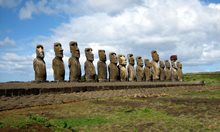 Как огромните каменни шапки са кацнали на мистериозните фигури от Великденските острови