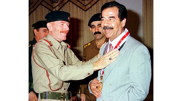 След изборите през 1995 г. Иззат Дури съобщава, че Саддам Хюсеин печели 98% от гласовете.