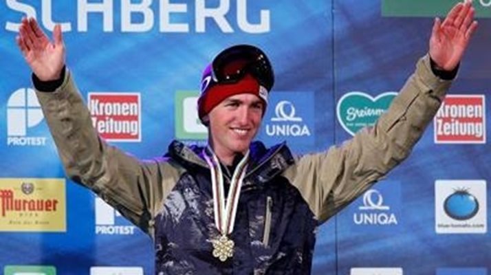 Лавина затрупа световен шампион по ски в Япония