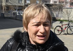 Стойка Манерс, майка на Мартин Божанов