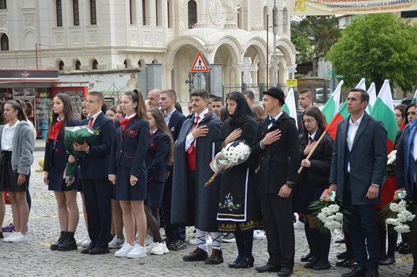 121 години от гибелта на патрона на града отбеляза днес обществеността на Гоце Делчев.