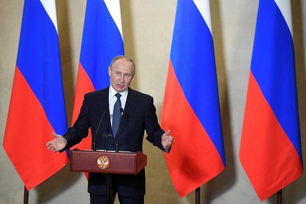 Путин: Трябва да имаме "готовност за всякакво развитие на събитията" с Ковид-19