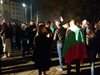 Над 100 души са на протест срещу бежанците в София