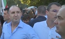 Румен Радев във Варна: Новата Конституция е недоносче. Освиркват го (Видео)