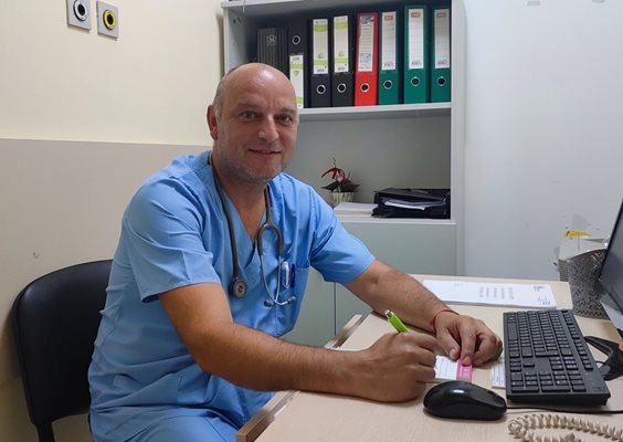Д-р Христо Иванов: Родителите да не неглижират леката хрема и кашлица
