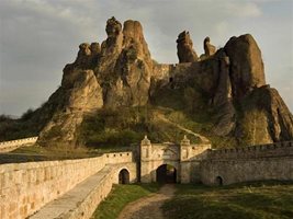 Колкото и да са красиви Белоградчишките скали, те не успяха да се преборят с конкуренцията за 7-те природни чудеса на света.
СНИМКА: “24 ЧАСА”