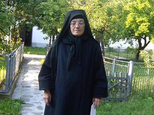 Игуменката на Калоферския манастир Валентина Друмева