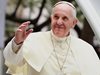 Папа Франциск призова да се "блокират потоците от пари и оръжия"