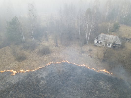 Пожарът в Чернобил Снимка: Ройтерс