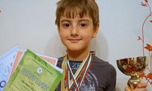 Неизвестните големи победи на българи през 2016 г. 10-годишно момче смята наум сложни задачи, нашенци написаха музиката на “Трансформърс”, “Матрицата” и “Игра на тронове”