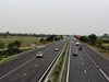 Аварирал камион затруднява движението в на магистрала "Тракия" при 20-и км в посока София