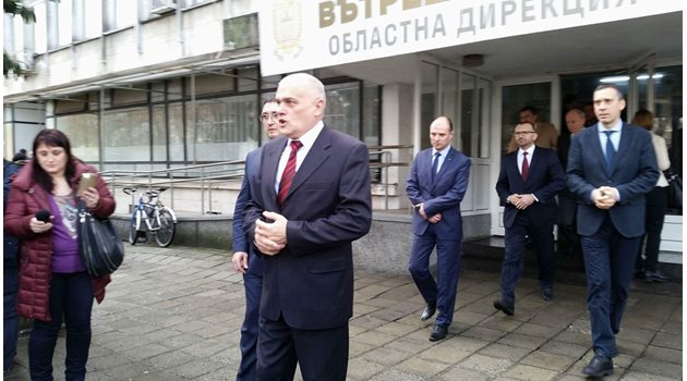 Министър Радев и гл.секретар на МВР Маринов се срещнаха с кметовете от Бургаска област. Снимка:Елена Фотева