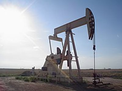 Прогноза: Решението на ОПЕК+ да намали добива на петрол засилва опасенията за скок на инфлацията