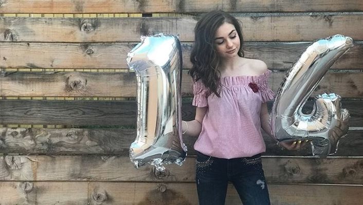 Крисия отпразнува 14-ия си рожден ден