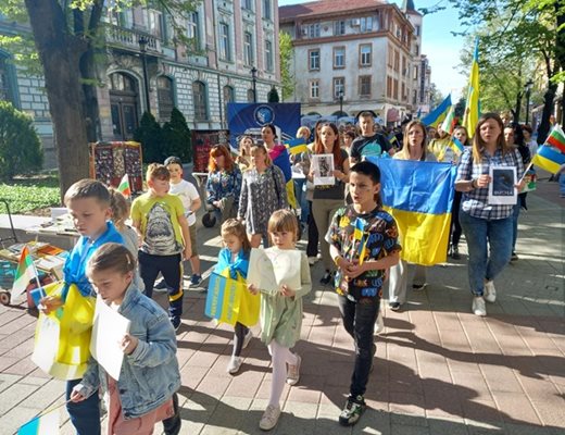 Повечето бежанци от Украйна са жени с малки деца.