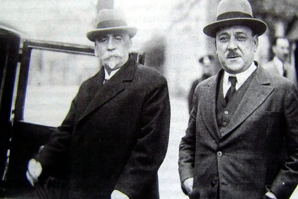 Андрей Ляпчев (вляво) с Атанас Буров