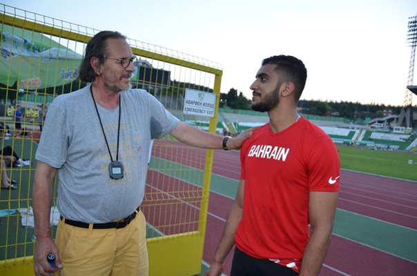 На лекоатлетическия турнир "Самарско знаме" в Стара Загора този месец  Янко Братанов доведе и звездата на Бахрейн Али Хамис Аббас, който завърши шести на 400 метра гладко бягане на Олимпиадата в Бразилия.