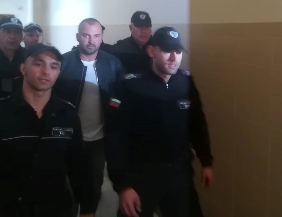 Оставеният в ареста Любенов: Съжалявам за близките ми, изложих ги. Експертизата: Карал е със 195 км/ч (Обновена, видео)