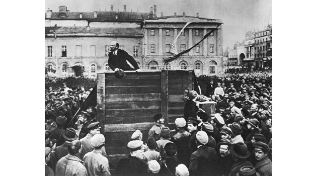 Пикът в кариерата на Ленин съвпада с мощни магнитни бури.