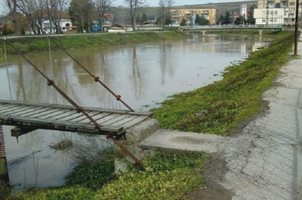 В Мизия отново на тръни заради високо ниво на река Скът