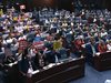 С вувузели ВМРО-ДПМНЕ опита да заглуши Димитър Ковачевски в парламента в Скопие