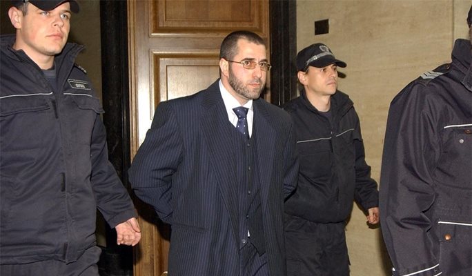 Пеньо Мангъров е осъден окончателно на 12 г. затвор за отвличане и изнасилване