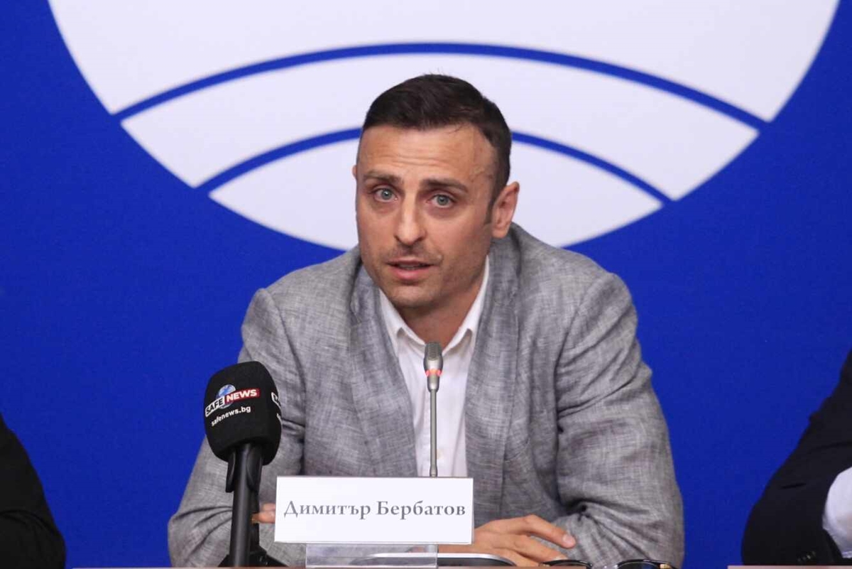 Общинският съвет в Благоевград реши "Пирин" да подкрепи Бербатов за президент на БФС