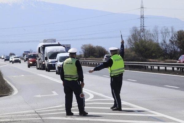 Хванаха 20 пияни и 15 дрогирани шофьори зад волана