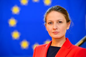 Цветелина Пенкова: До началото на април България ще получи 210 млн. евро по оперативните програми на ЕС