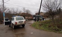 Октомври 2015 г.: рикошет от полицейски изстрел убива бежанец край Средец