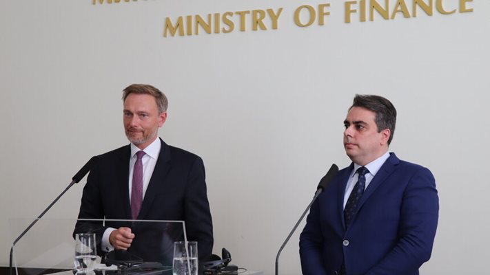 Финансовият министър Асен Василев и федералния министър на финансите на Германия Кристиан Линднер, който е на посещение  у нас.