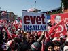 Избирателните секции за референдума в Турция са отворили врати

