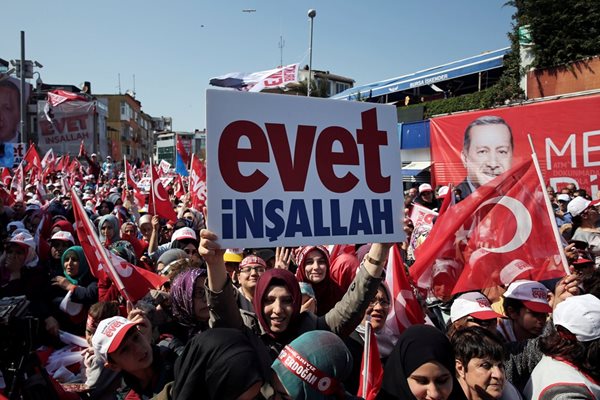 Вчерашните митинги в Турция   Снимка: Ройтерс