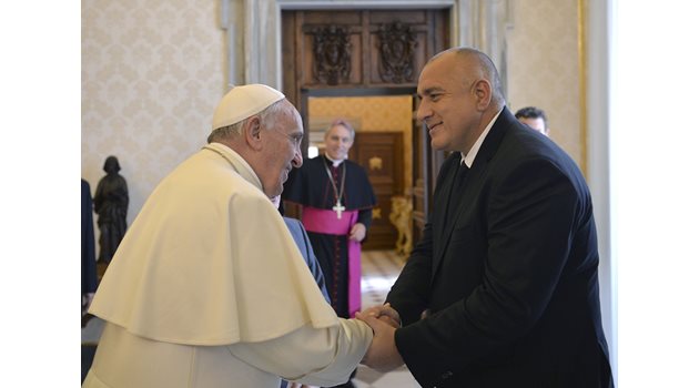 Папа Франциск прие българския премиер Бойко Борисов на аудиенция за 24 май тази година.  СНИМКА: МИНИСТЕРСКИ СЪВЕТ