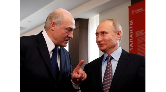 Беларуският президент Александър Лукашенко и руският държавен глава Владимир Путин СНИМКА: Ройтерс