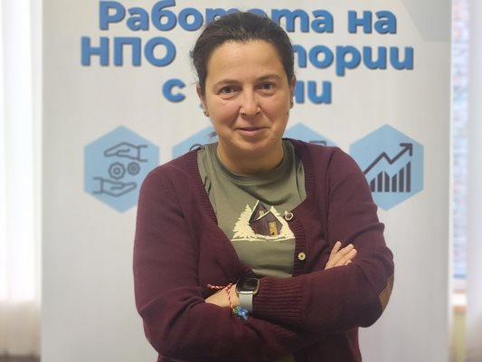 Ива Лазарова: С постоянните обвинения за манипулиран вот партиите обезценяват усилията на техните симпатизанти