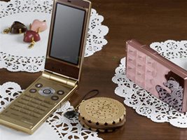 „Шоколадови” мобилни телефони крият много екстри