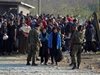 Бежанци са блокирали една от основните автомагистрали на Гърция