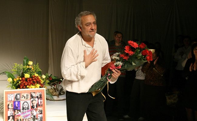 Донкин "почерпи" почитателите си, когато навръх 60-годишнината си игра в постановката "Г-н Ибрахим..."