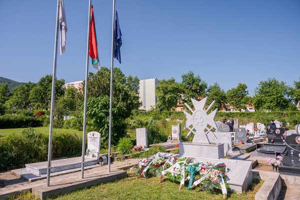 Почит пред паметта на 101 български войници в Петрич.