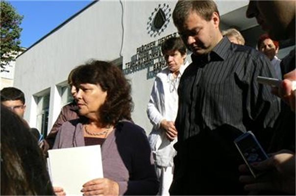 Медици от Кръвния център оттеглиха оставките си